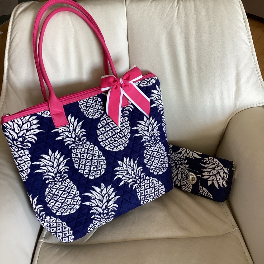 N Gil. bag and wallet